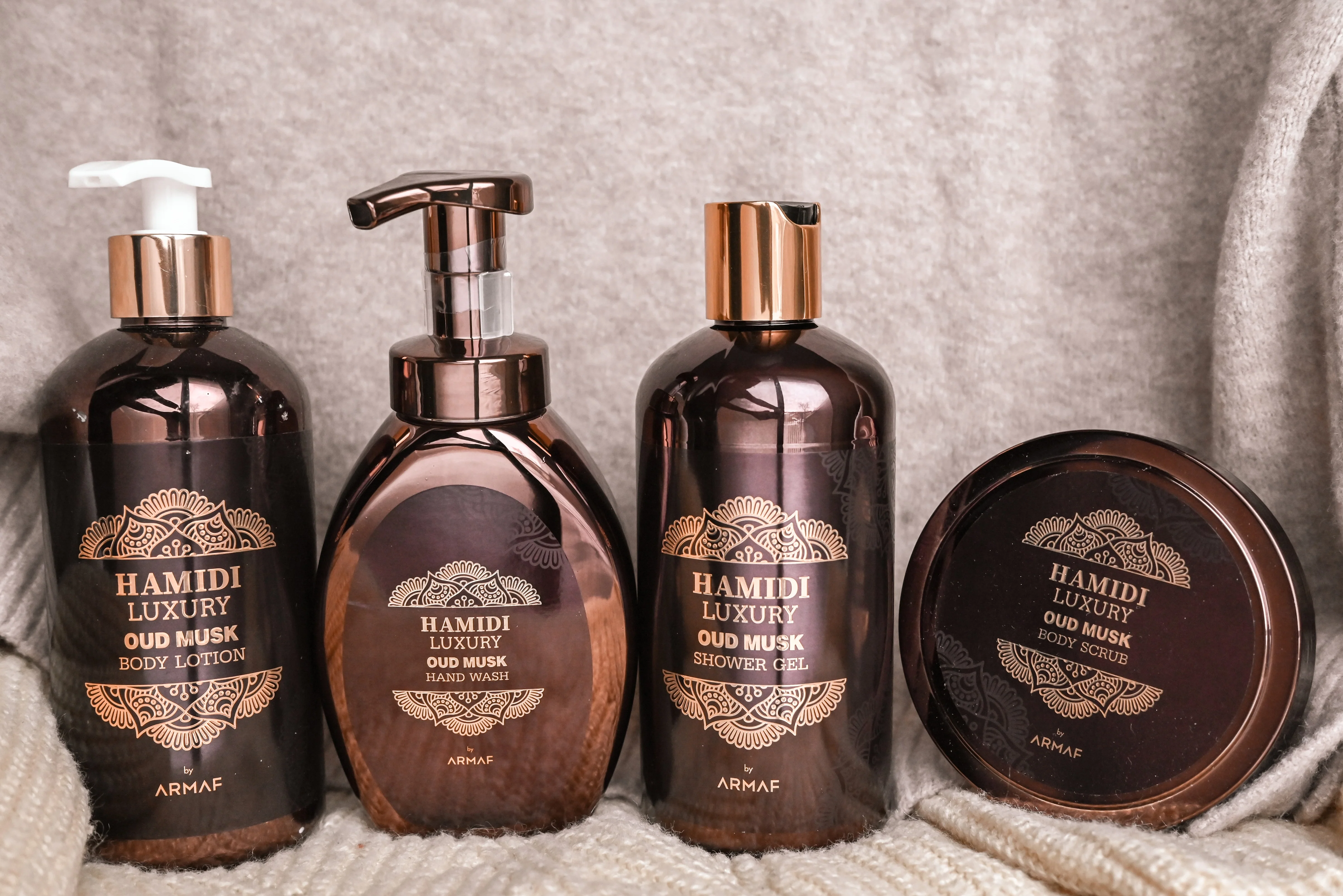 Luxury Oud Musk Body Lotion - Image 4